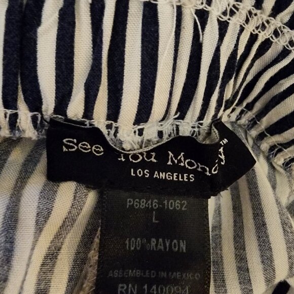 See You Monday Wide Leg Striped Pants Size L–Navy & White–Paper bag Waist w/tie - Picture 4 of 8